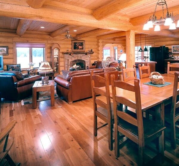 Canadas Log Home People 11