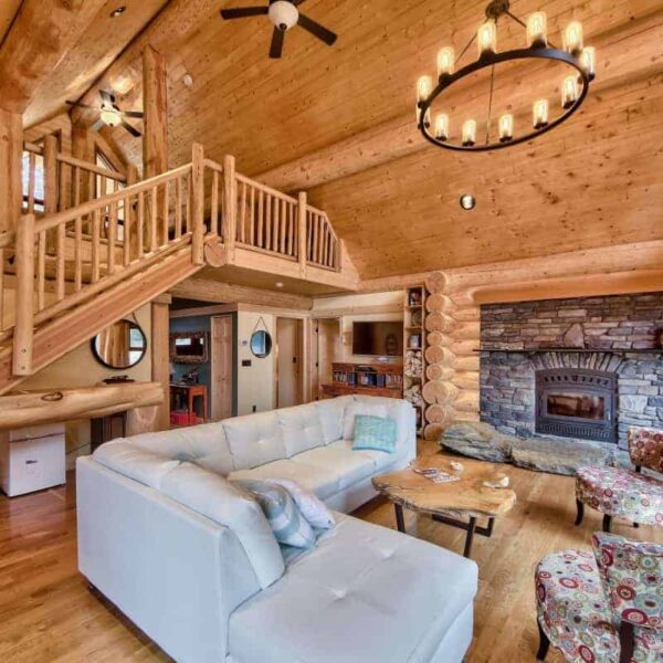 Canadas Log Home People 6